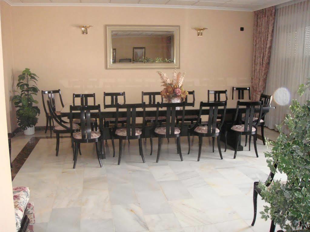 Hostal Serpol ปาเลนเซีย ภายนอก รูปภาพ